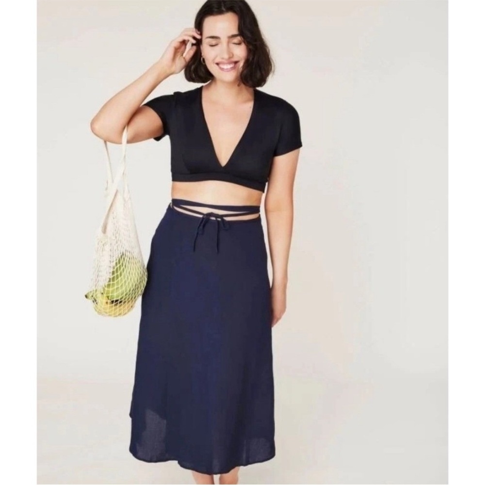 NWT Andie Swim The Tavirs Wrap Maxi‎ Skirt in Midnight Blue Linen Blend Size S/M